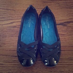 Price⬇️ Adrienne Vittadini Sport Flats Size 10